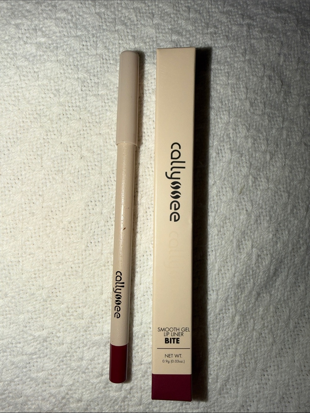 Smooth Gel Lip Liner - Red